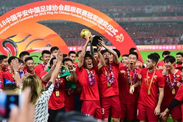 拉涅利正式获得卡利亚里荣誉市民：我们之间有着特殊的纽带